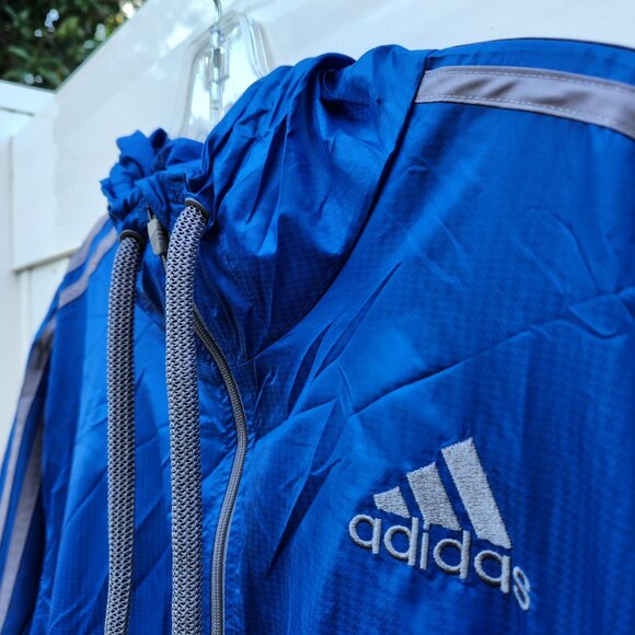 Adidas Lightweight Windbreaker Jacket L- BLUE w/GREY STRIPES - Picture 1 of 4